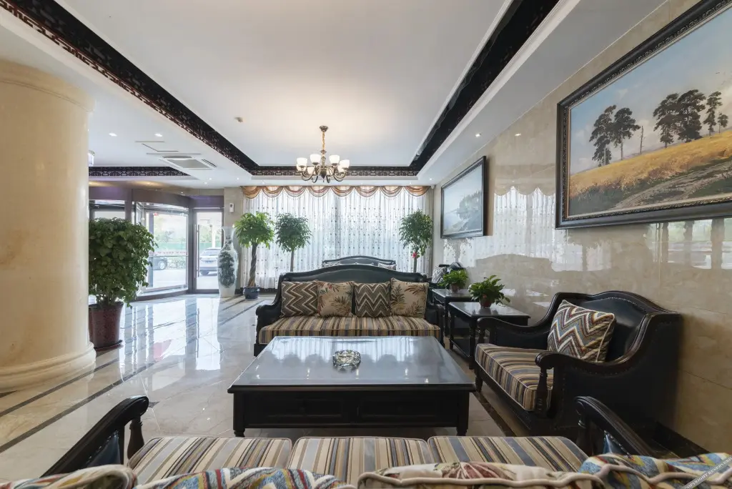 Цзинань: qingzhu Jinyue Hotel (Kuangshan Automobile Great World, Shanghai, Jinan)