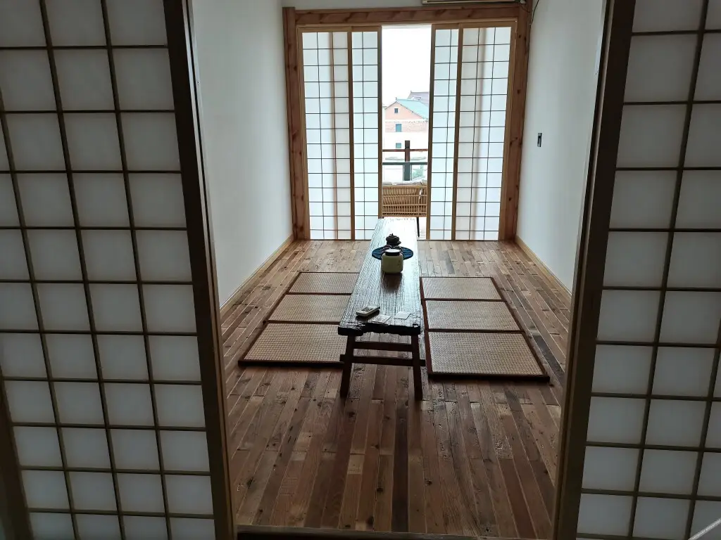 Ханчжоу: Floral·Jane Eyre B&B in Tonglu (Huahai Shop in Shenao Guzhen town)