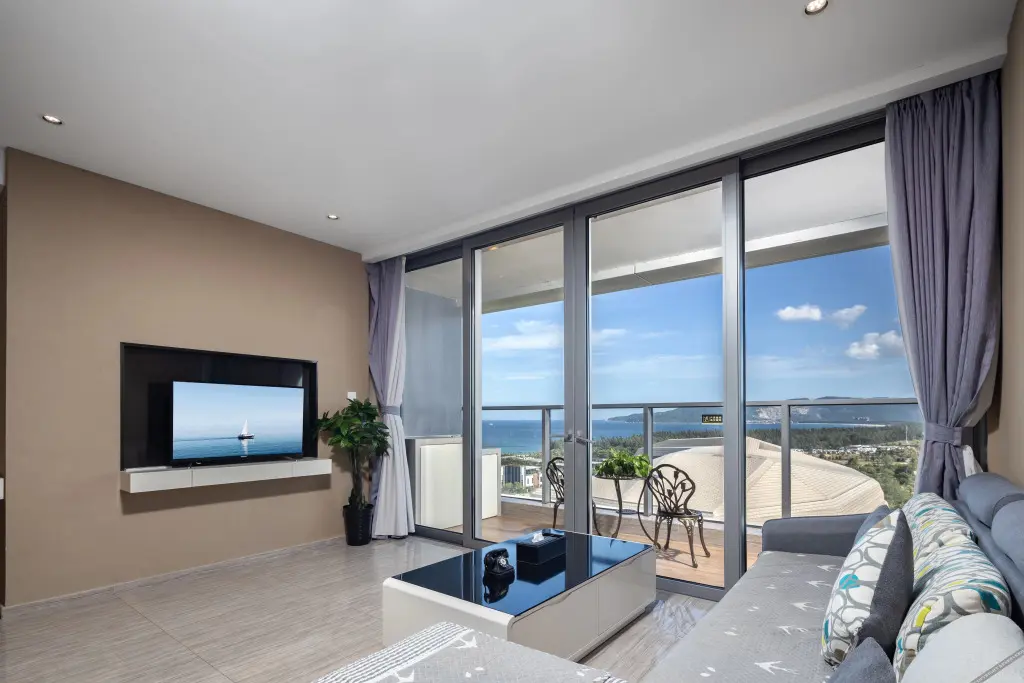 Санья: Sanya·Haitang Bay Perman Sea View Apartment
