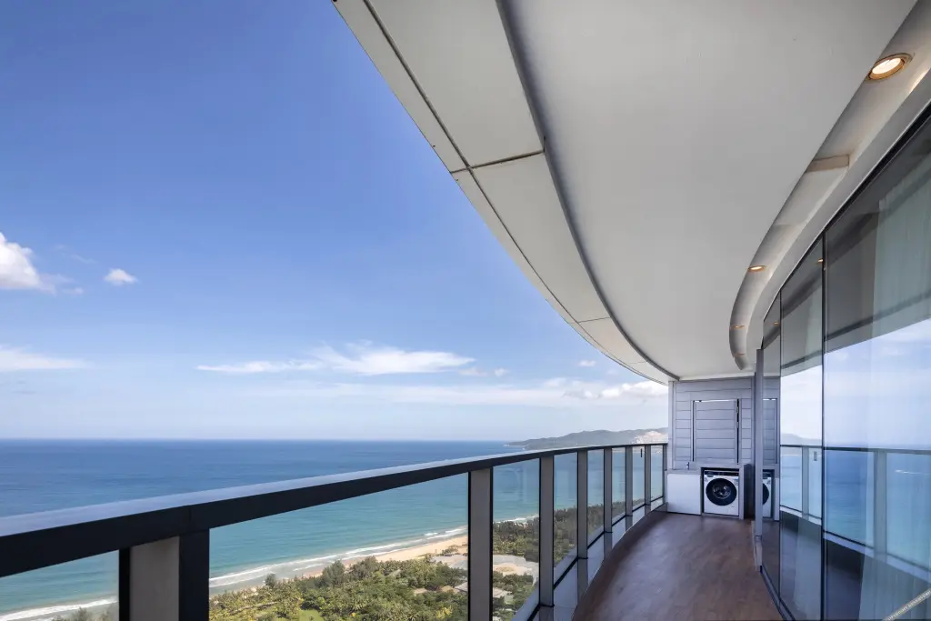 Санья: Sanya·Haitang Bay Perman Sea View Apartment