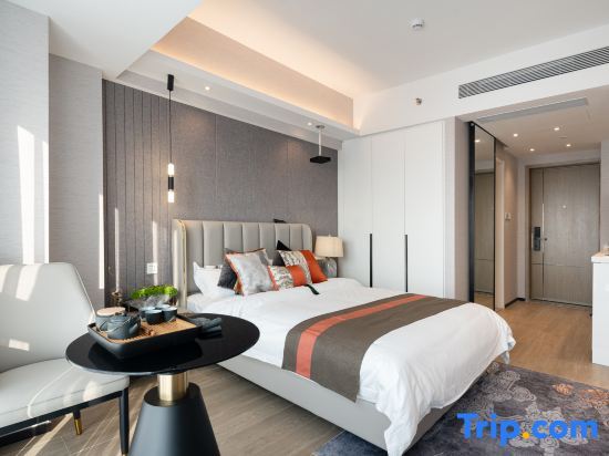 Шэньчжэнь: Le8 Chain Hotel (Shenzhen Pingdi Yicheng PARK Wal-Mart Store)