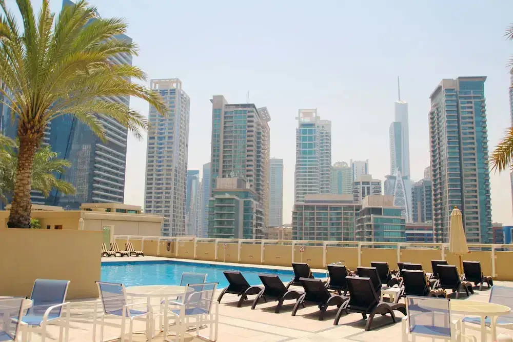 Дубай: Al Sahab 2 - Minamilistic One Bed in Dubai Marina