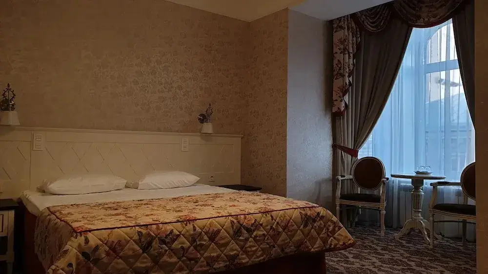 Санкт-Петербург: Kamelot hotel