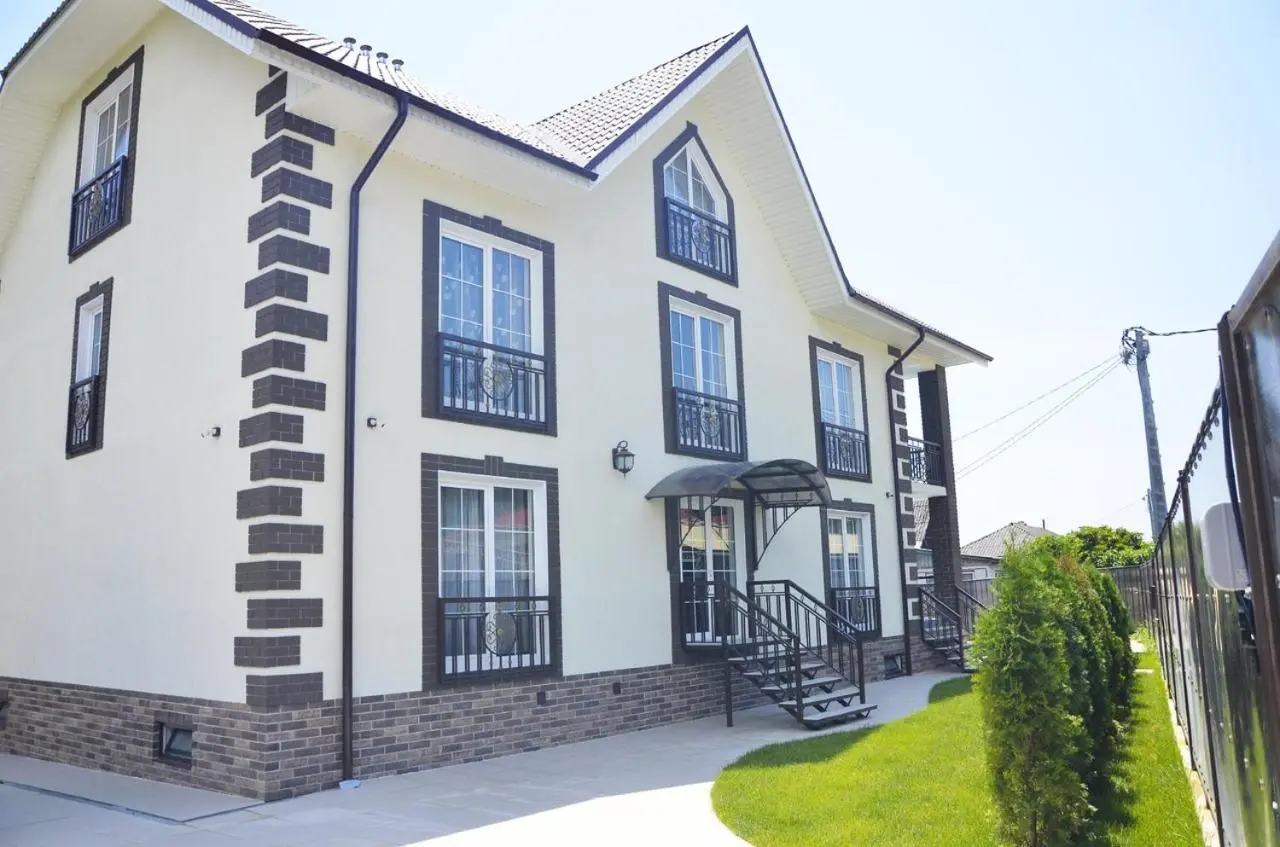 Адлер: Adler pool home