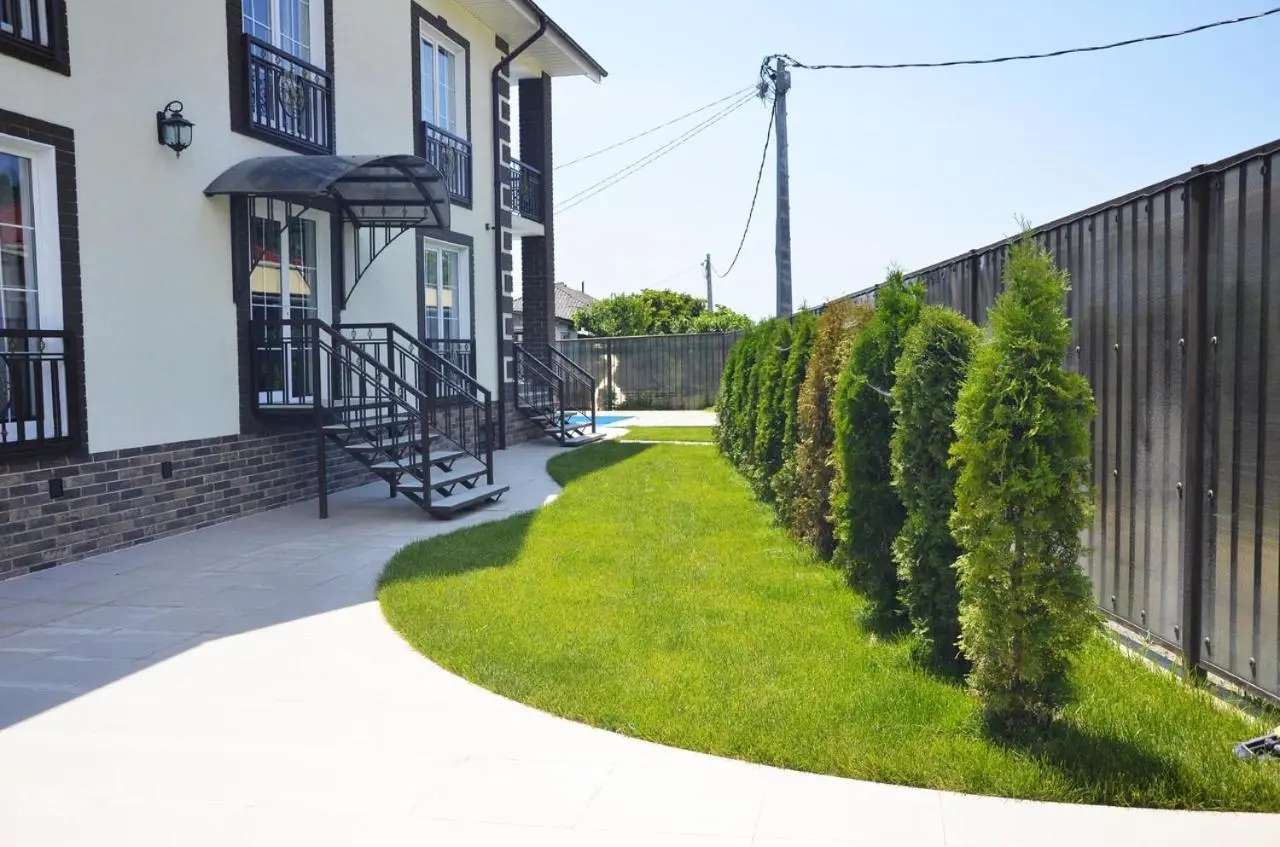 Адлер: Adler pool home