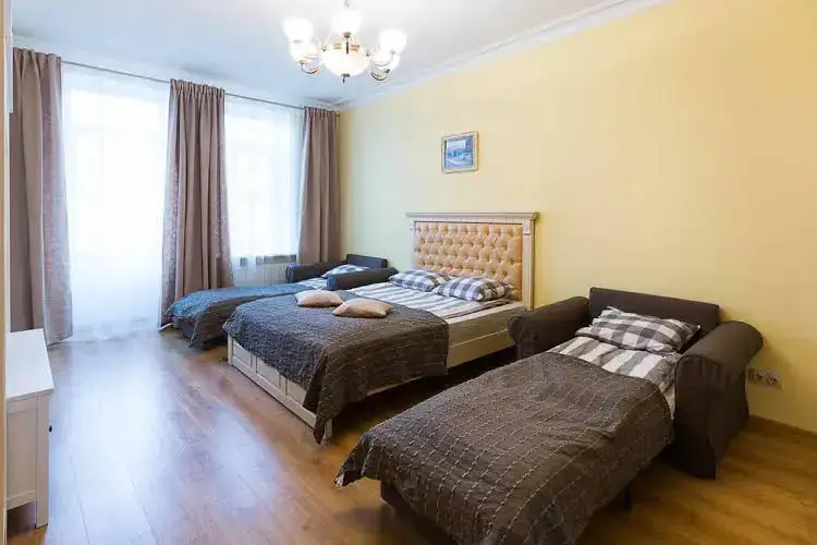 Санкт-Петербург: Kolokolnaya Apartment