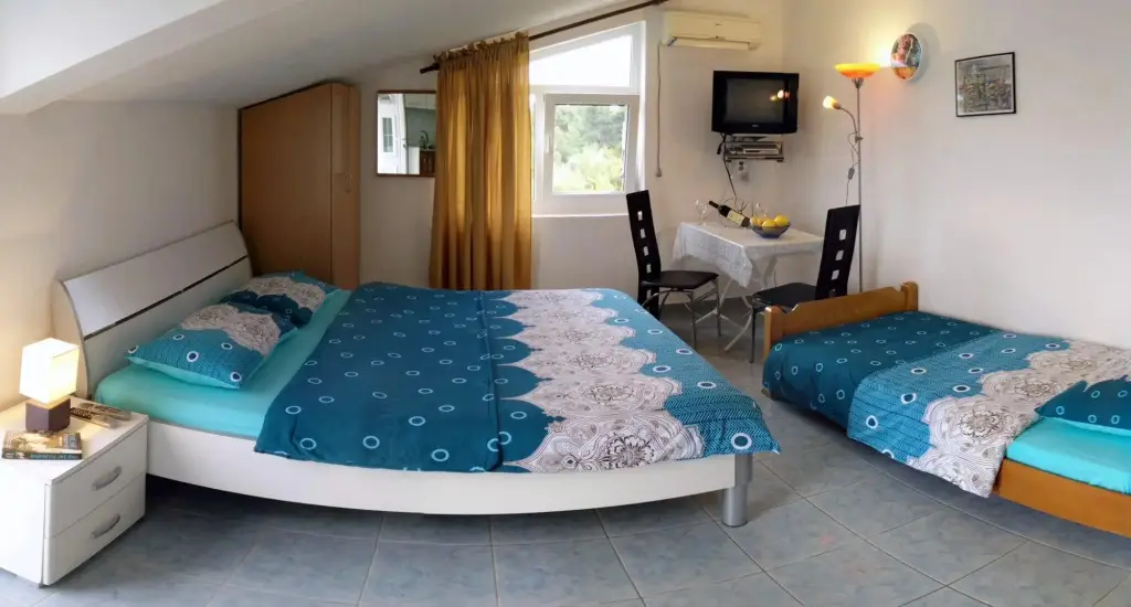 Крашичи: Standard Studio with Terrace/Balcony (2 Adults) (Adults only)