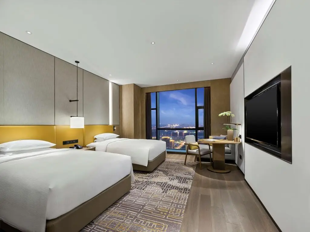 Цзясинь: Hilton Jiaxing