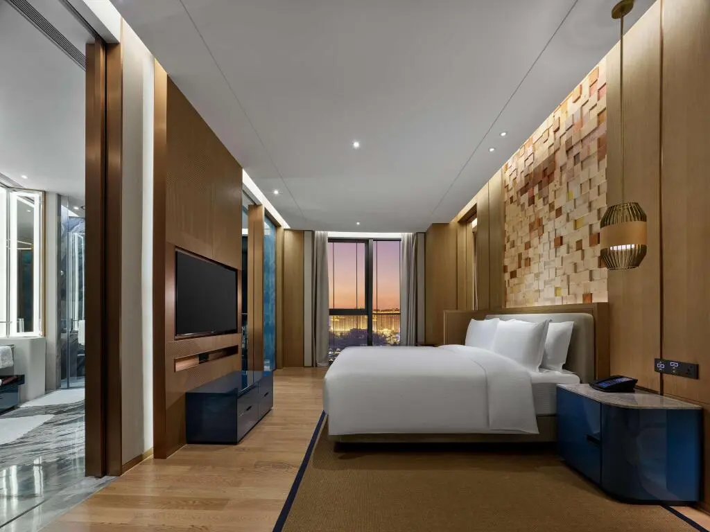 Ланьян: Hilton Hainan Ocean Flower Island