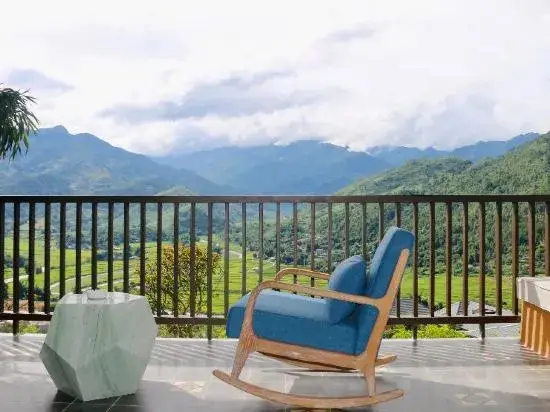 Ту Ле: Le Champ Resort