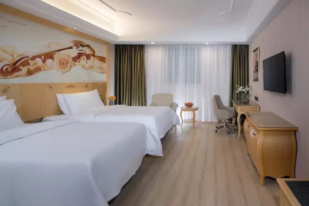 Шэньчжэнь: Vienna Hotel Shenzhen Gongming Nanhuan Road