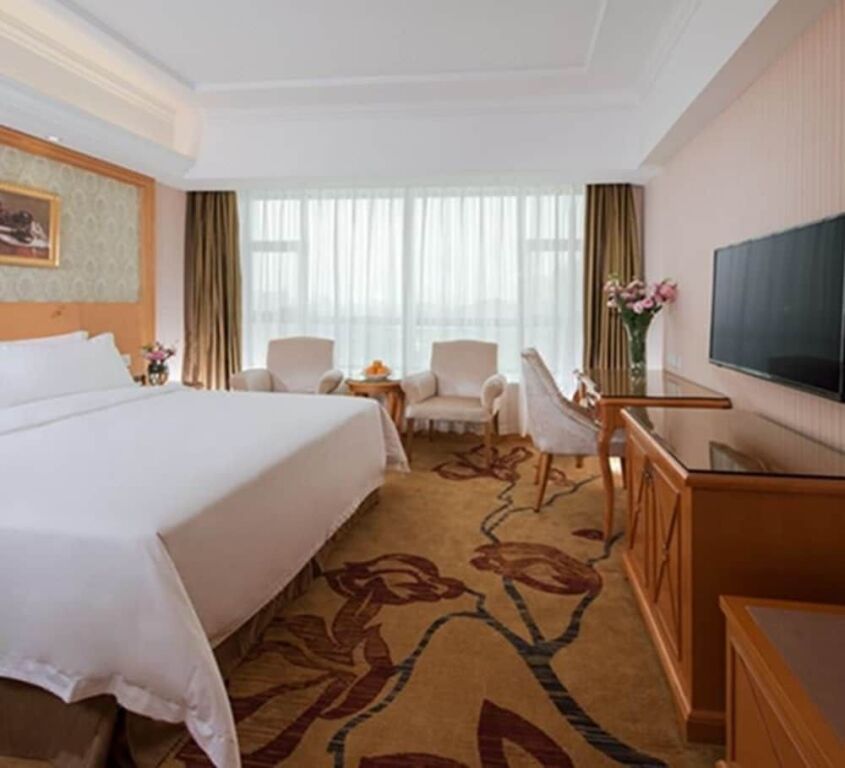 Шэньчжэнь: Vienna Hotel Shenzhen Gongming Nanhuan Road