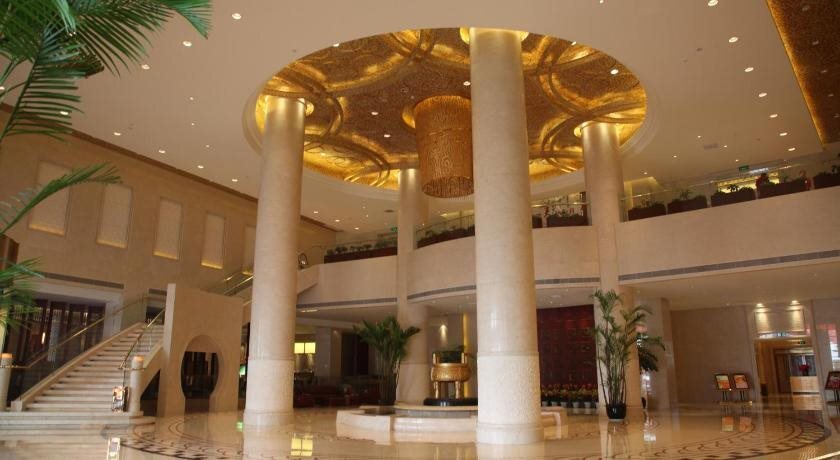 Jinding Mingdu International Hotel — фото 1