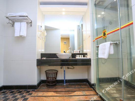 Гуанчжоу: Super 8 by Wyndham Guangzhou Panyu Qiao Yi Fa Walking Street