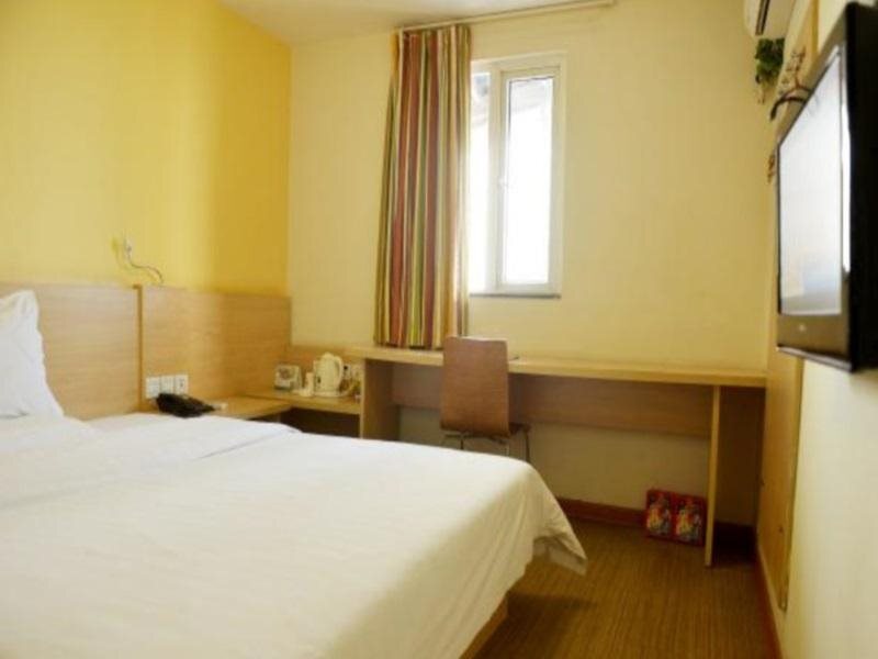 Чэнду: 7Days Inn Chengdu Kuanzhai Xiangzi Vancouver Square