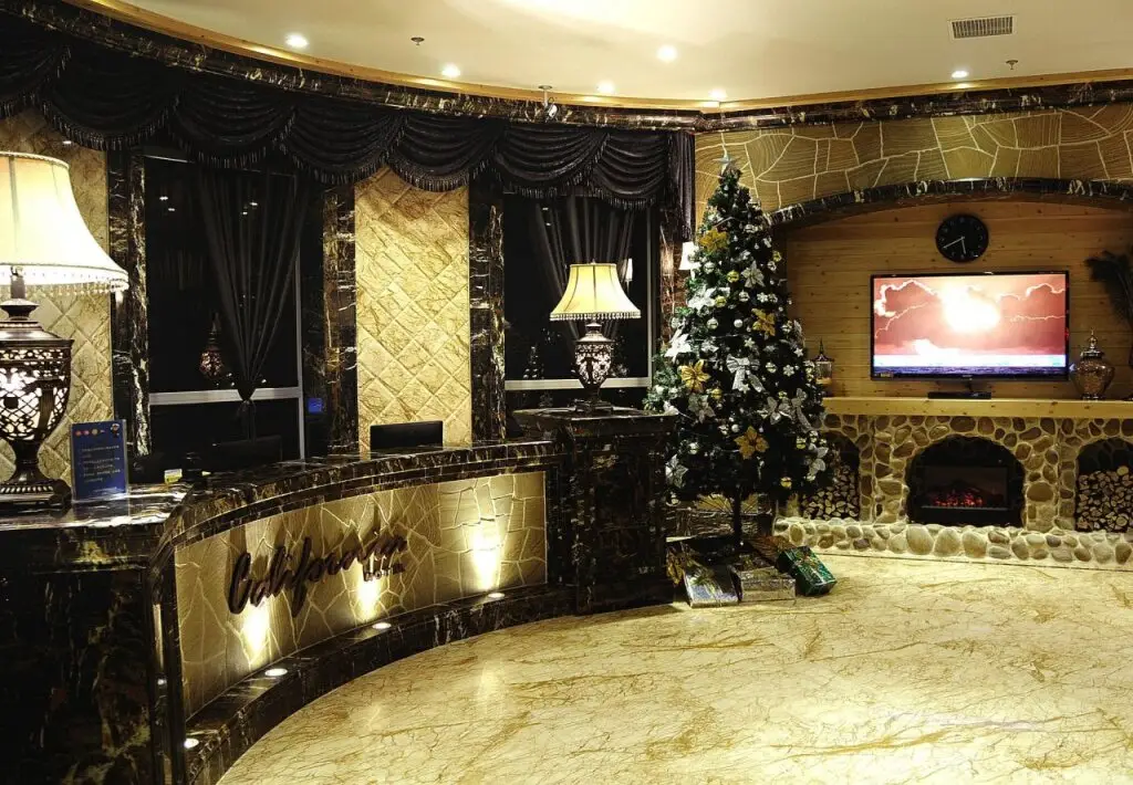 Далянь: California Hotel