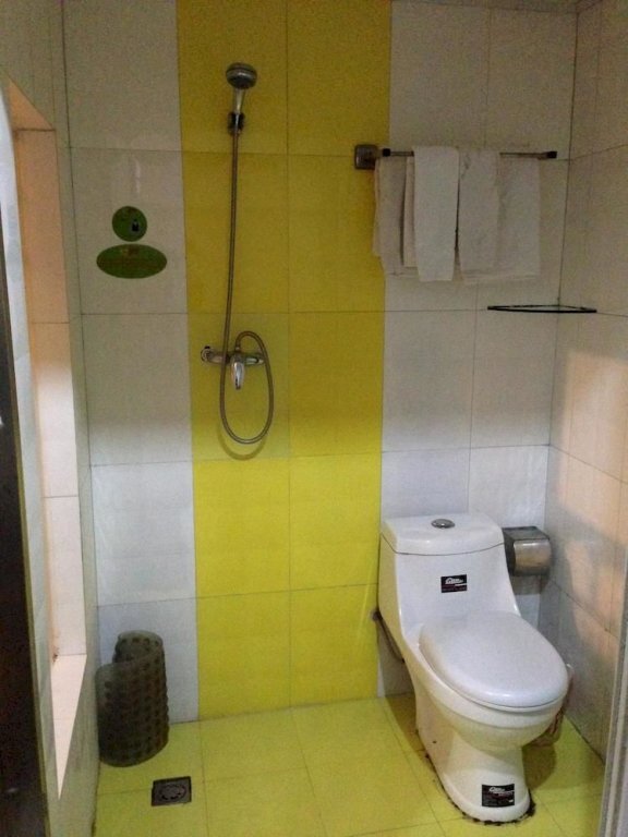 Циндао: Jinshi 100 Hotel