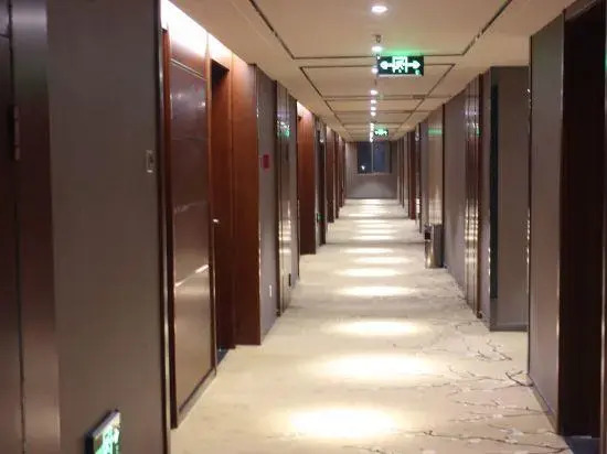 Zheng Tai The East Hotel — фото 1