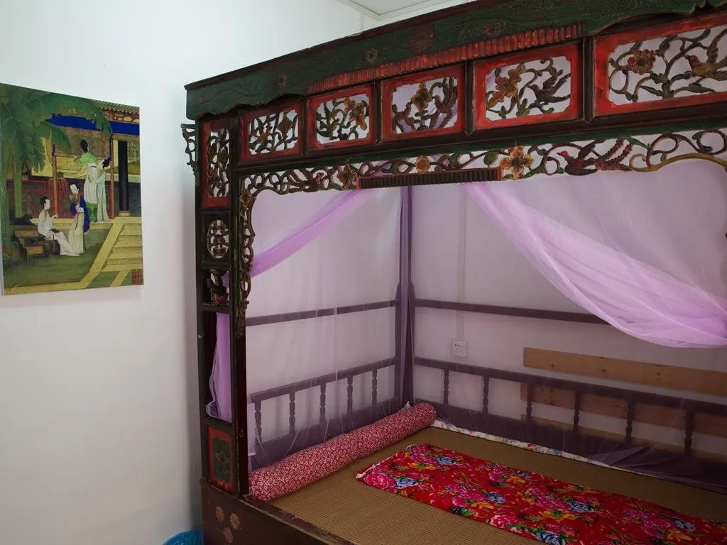 Гуйлинь: Guilin In The Water Side Country House