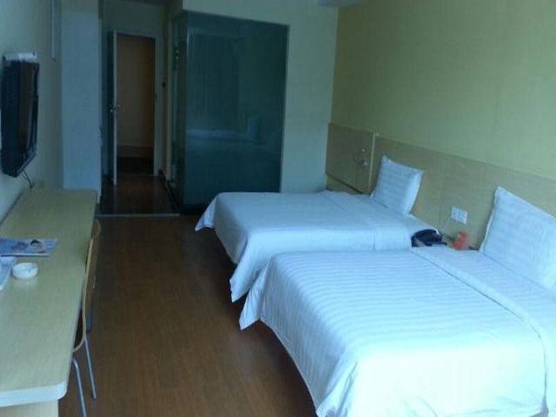Шэньчжэнь: 7days Inn Shenzhen Minzhi Avenue Branch