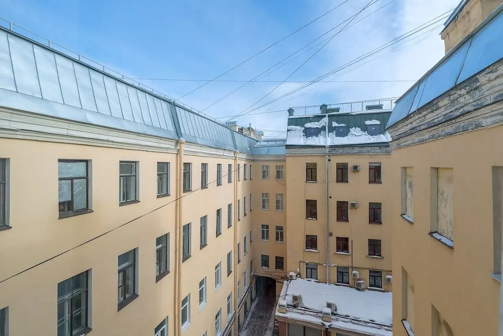 Санкт-Петербург: Nevskiy 72