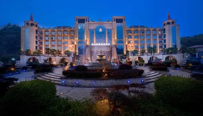 Clarion Resort Leishan Hot Spring Resort — фото 1