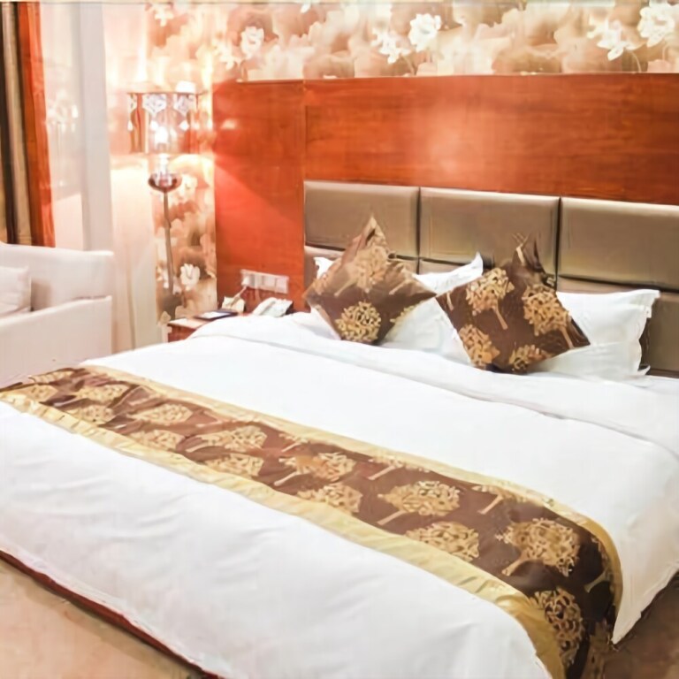 Лоуди: Jinheconifer Hotel