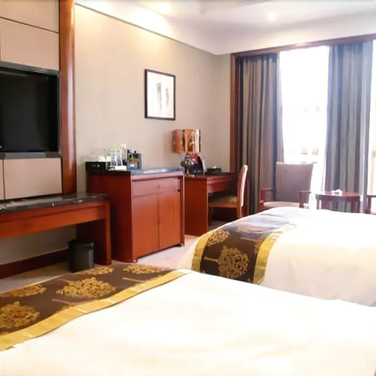 Лоуди: Jinheconifer Hotel