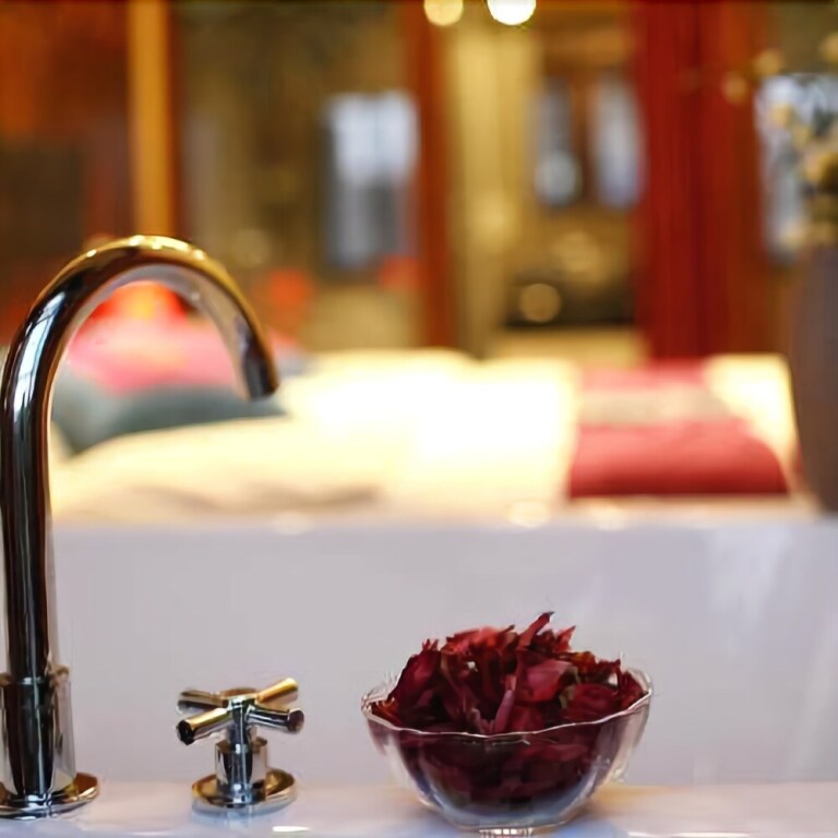 Цзясинь: Xitang Juese Chujian Courtyard Boutique Inn