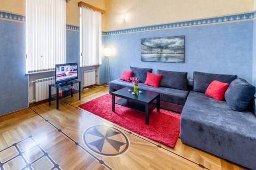 Санкт-Петербург: Peter the Great Apartments