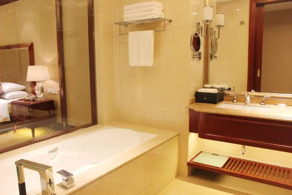 Вэйхай: Huaxing Hotel - Rongcheng