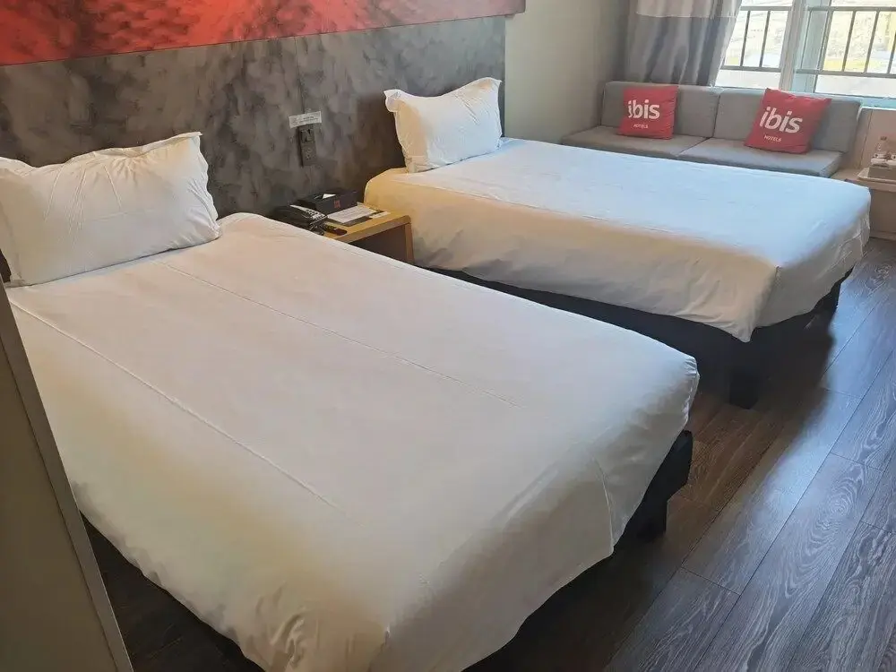 Нанкин: Ibis Nanjing Jiangbei Hongyang New Area Red Sun Plaza Hot