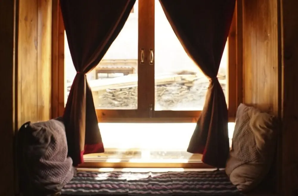 Шангри-Ла: Tibetan-style Courtyard Hotel