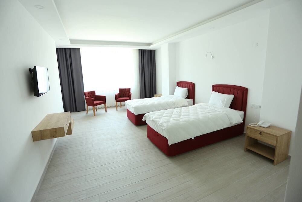Чардак: Rota 17 Hotels