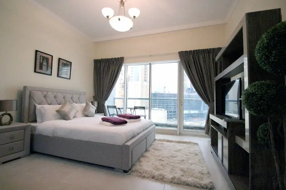 Дубай: Kennedy Towers - Al Noujoum Tower