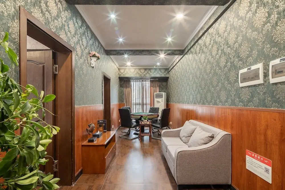 Чэнду: Huashuiwan Yingbin Hotel