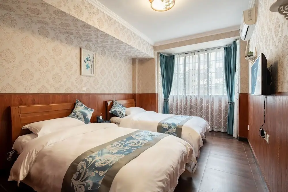 Чэнду: Huashuiwan Yingbin Hotel