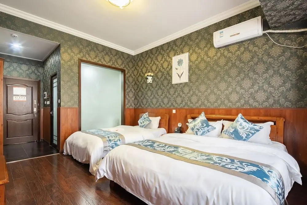 Чэнду: Huashuiwan Yingbin Hotel