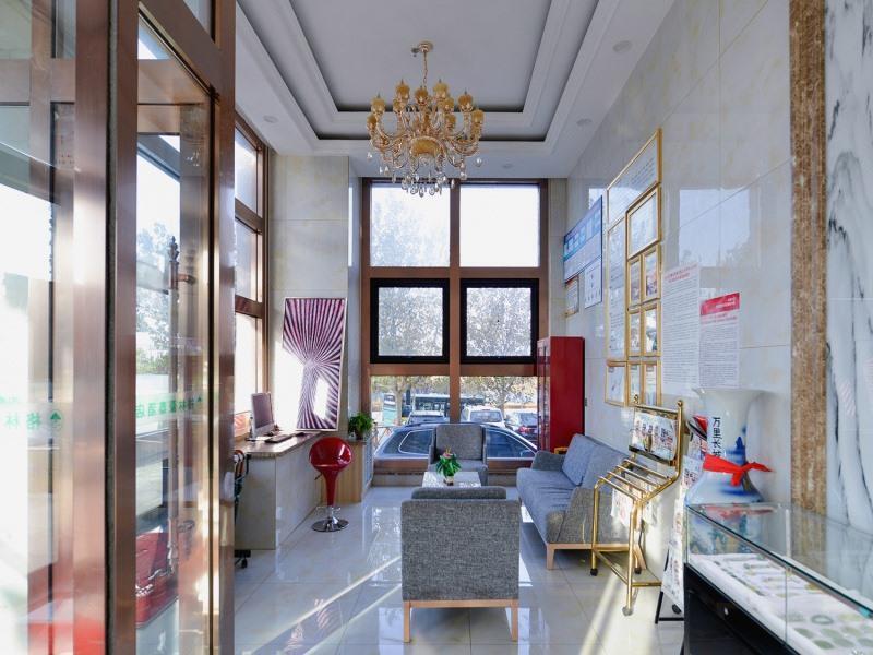 Далянь: GreenTree Inn Dalian North Railway Station Express