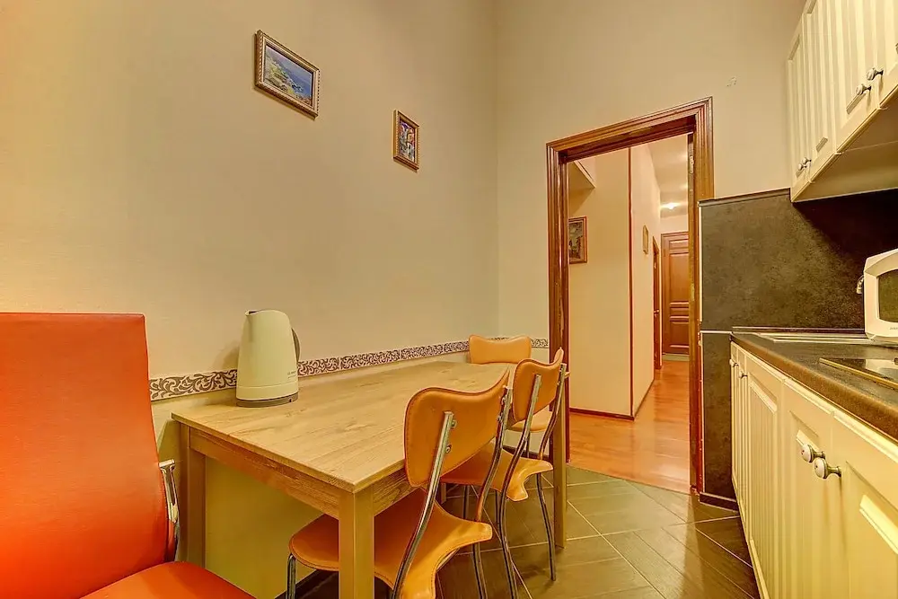Санкт-Петербург: Peter the Great Apartments