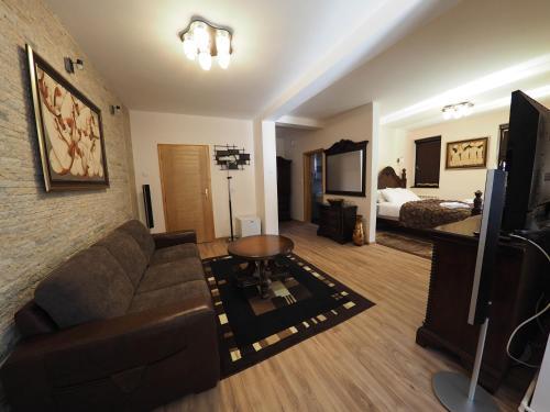 Плевля: Guest house DON-lux