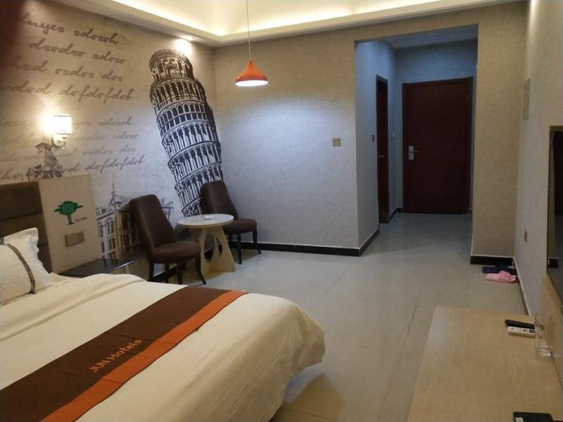 Аньян: Jun Hotel Henan Anyang Wenfeng District Wenfeng Avenue Yingbin Park