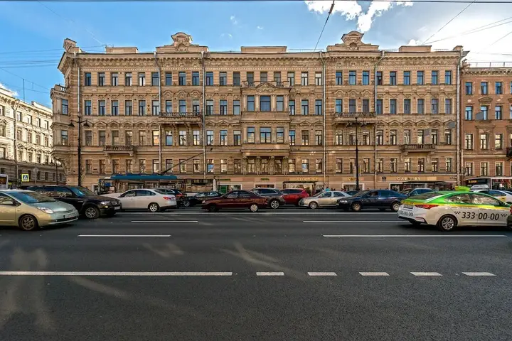 Санкт-Петербург: Апартаменты RentalSPb GreenFlat на Невском