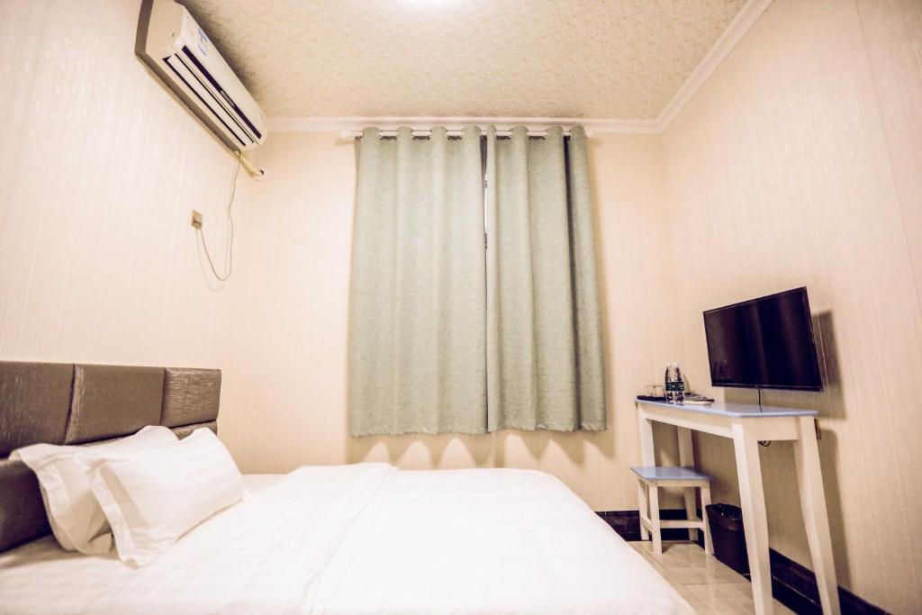 Нанкин: Nanjing Lafei Hotel Lukou Airport Branch