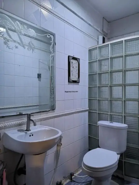 Бангкок: Waterside House & Hostel