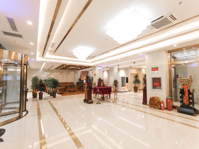 Чжанцзякоу: GreenTree Inn  Zhangjiakou High-speed Railway Station