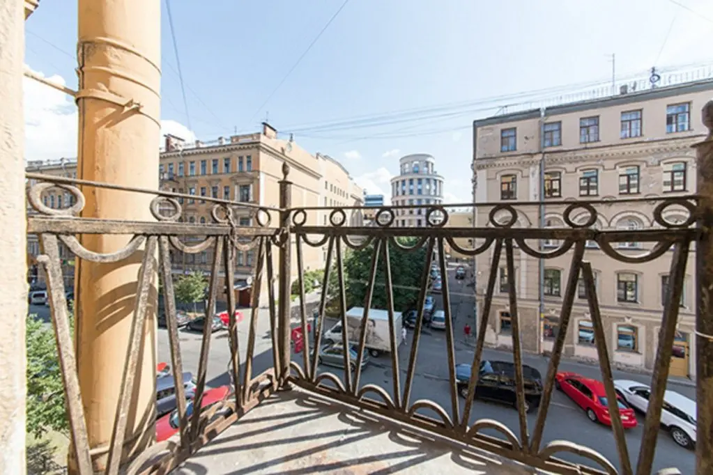 Санкт-Петербург: Apartments on Mayakovskogo
