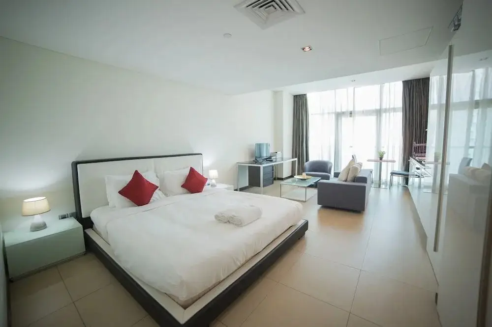 Дубай: Liberty House by New Arabian Holiday Homes