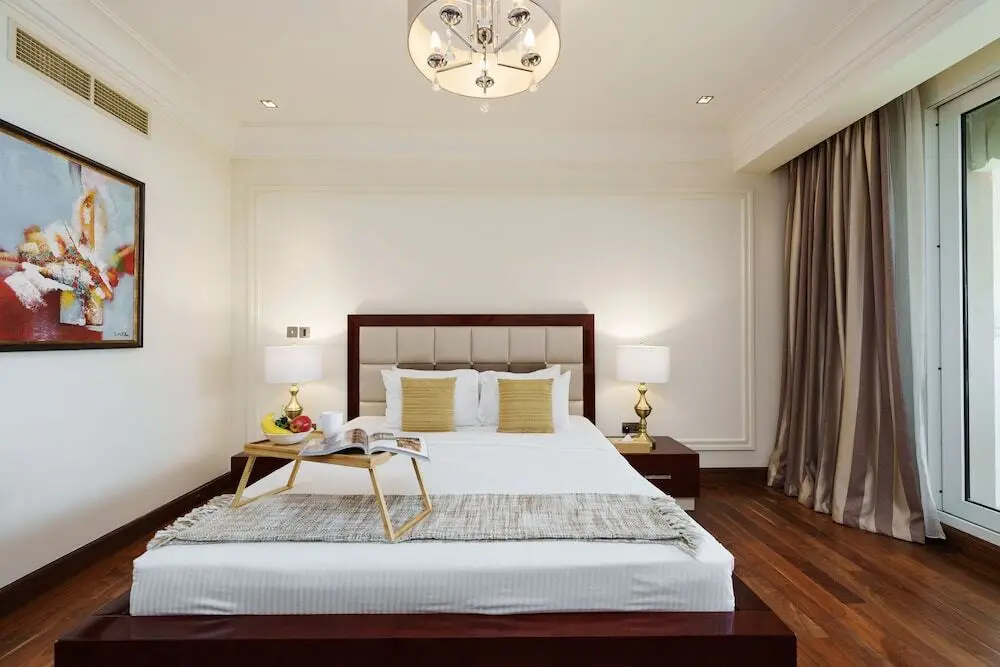 Дубай: Grandeur Residences by Maison Privee