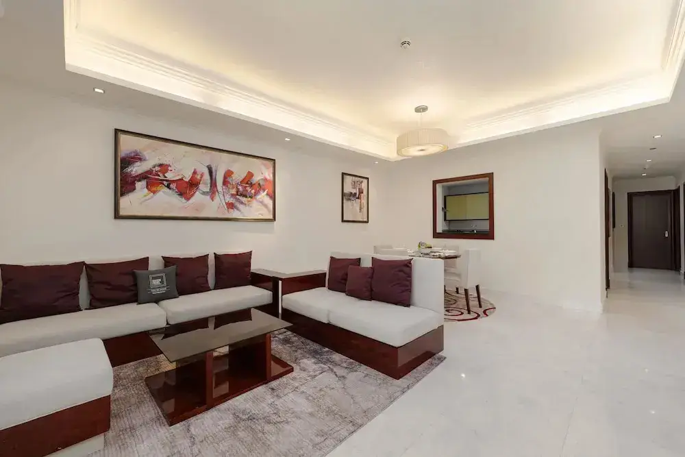Дубай: Grandeur Residences by Maison Privee